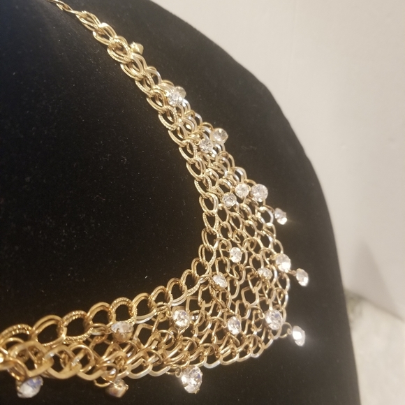 STATEMENT Gold Tone Necklace With Rhinestones - Picture 8 of 8